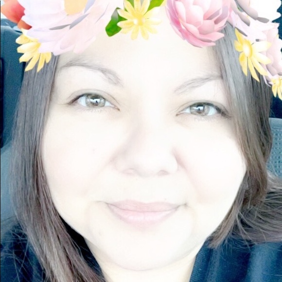 Meet your Posher, Ida - Picture 2 of 2